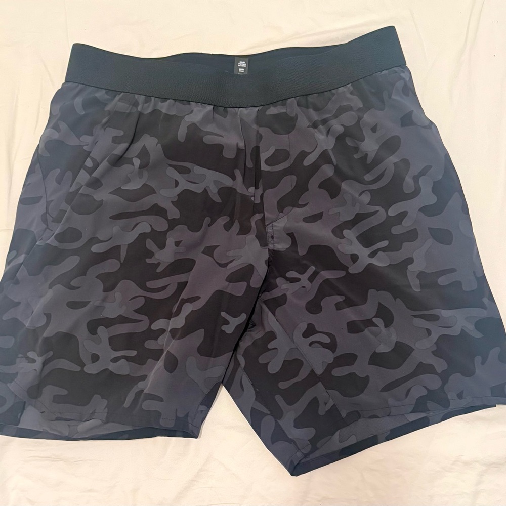 Ten Thousand 7” Lined Tactical Shorts in Black Camo